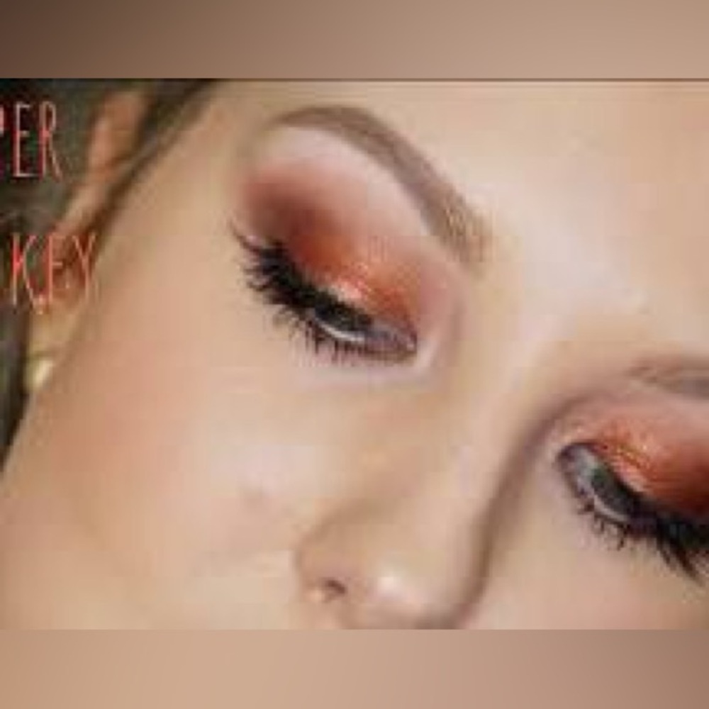 Makeup Geek Foiled Eyeshadow Flame thrower NWT